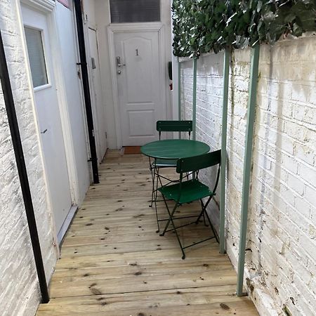Appartamento Acton High Street Londra Esterno foto